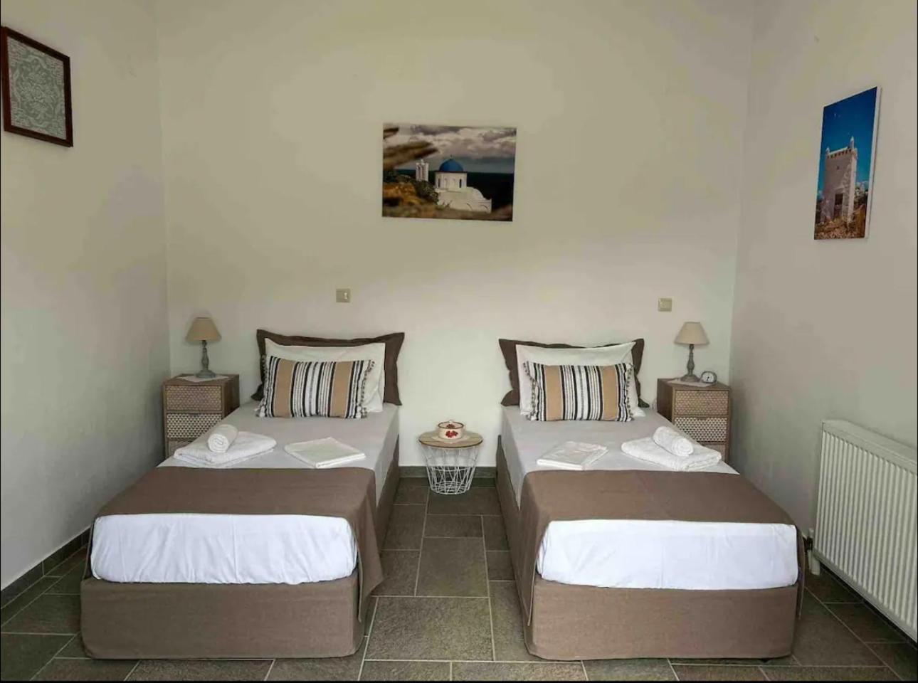 Ferienwohnung Diavrouxas House In Sifnos Cherronisos  Exterior foto